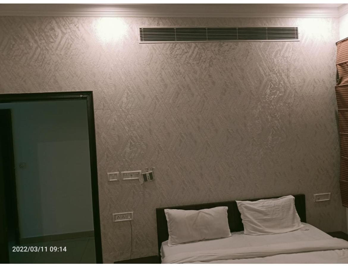 Hotel Kishore International, Amritsar Ngoại thất bức ảnh